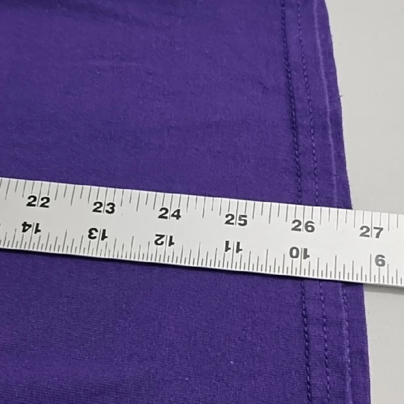 Collectors I survived Texas Deep Freez Purple Short Sleeve Tee with Bold Graphic - Picture 4 of 8